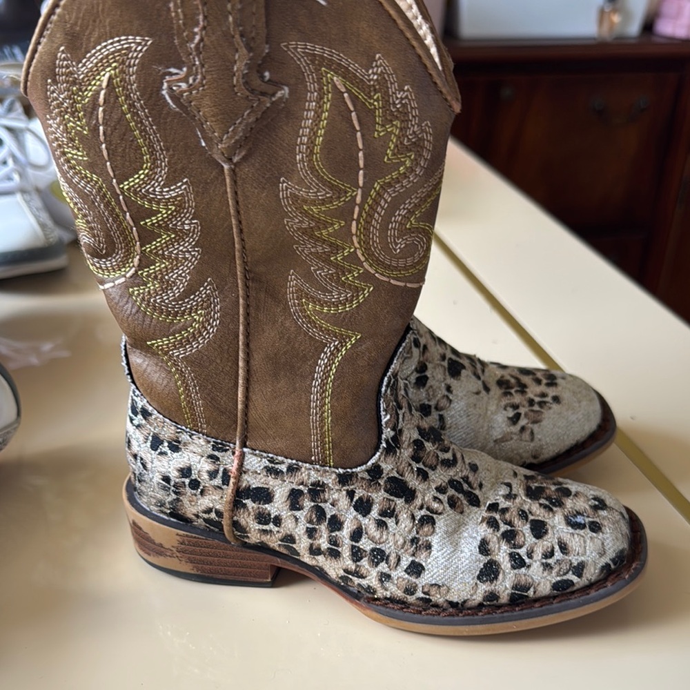 Roper Girls sparkle Brown and Leopard Print Cowboy Boots
